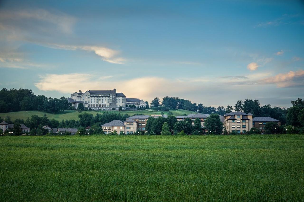 Village Hotel On Biltmore Estate Asheville Exteriör bild